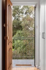 https://images.listonce.com.au/custom/160x/listings/9376-albert-street-brunswick-vic-3056/897/01548897_img_06.jpg?RrmQv5kV1mQ