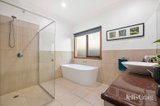 https://images.listonce.com.au/custom/160x/listings/93a-alto-avenue-croydon-vic-3136/516/01987516_img_09.jpg?SuUdBM4uu7Q