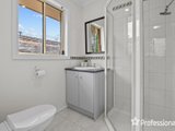 https://images.listonce.com.au/custom/160x/listings/93a-taylor-road-mooroolbark-vic-3138/017/01526017_img_10.jpg?6Q9nejzseF4