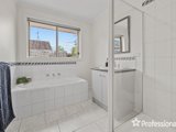 https://images.listonce.com.au/custom/160x/listings/93a-taylor-road-mooroolbark-vic-3138/017/01526017_img_13.jpg?VV7pNzqeH6I