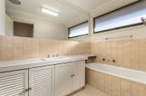 https://images.listonce.com.au/custom/160x/listings/94-atheldene-drive-st-albans-vic-3021/635/00923635_img_05.jpg?QGdBpNQqbso