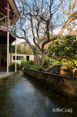 https://images.listonce.com.au/custom/160x/listings/94-disraeli-street-kew-vic-3101/897/01948897_img_09.jpg?KJ572-A76So