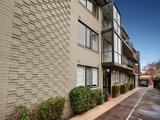 https://images.listonce.com.au/custom/160x/listings/94-hartpury-street-elwood-vic-3184/355/01793355_img_07.jpg?RBb2Ct1PMio