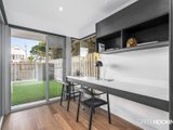 https://images.listonce.com.au/custom/160x/listings/94-morris-street-williamstown-vic-3016/461/01203461_img_10.jpg?IP7xDWx3M_4