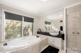 https://images.listonce.com.au/custom/160x/listings/94-mossops-road-bullarto-vic-3461/932/01983932_img_12.jpg?4XQKf6YlP-U