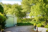 https://images.listonce.com.au/custom/160x/listings/94-mossops-road-bullarto-vic-3461/932/01983932_img_25.jpg?OuRnikt-KFY