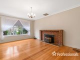 https://images.listonce.com.au/custom/160x/listings/94-rolling-hills-road-chirnside-park-vic-3116/702/01525702_img_03.jpg?TRla-FGqu4E