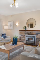 https://images.listonce.com.au/custom/160x/listings/94-whittens-lane-doncaster-vic-3108/384/01899384_img_03.jpg?8n0EpB2AiF8