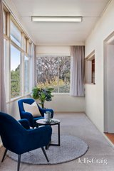 https://images.listonce.com.au/custom/160x/listings/94-whittens-lane-doncaster-vic-3108/384/01899384_img_07.jpg?_AyA9XhLZjA