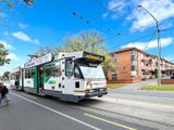 https://images.listonce.com.au/custom/160x/listings/944-fletcher-street-essendon-vic-3040/075/00848075_img_09.jpg?2Um7qv88dT4