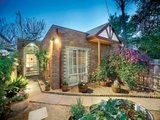 https://images.listonce.com.au/custom/160x/listings/94b-pickles-street-south-melbourne-vic-3205/386/01087386_img_01.jpg?fx7L1LFAMS0