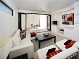 https://images.listonce.com.au/custom/160x/listings/95-erskine-street-middle-park-vic-3206/331/01087331_img_02.jpg?gG4LBgYspHg