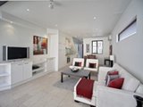 https://images.listonce.com.au/custom/160x/listings/95-erskine-street-middle-park-vic-3206/331/01087331_img_04.jpg?w_lJFHkMA44