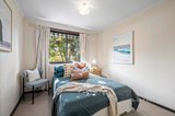 https://images.listonce.com.au/custom/160x/listings/95-esther-crescent-mooroolbark-vic-3138/889/01583889_img_14.jpg?yUIA1Usd3s4