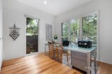 https://images.listonce.com.au/custom/160x/listings/95-gladstone-street-kew-vic-3101/375/01651375_img_03.jpg?PogDThjmgAg