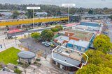 https://images.listonce.com.au/custom/160x/listings/95-main-street-croydon-vic-3136/010/01735010_img_10.jpg?dZKz6IeN07M