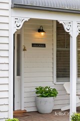 https://images.listonce.com.au/custom/160x/listings/95-maroondah-highway-healesville-vic-3777/114/01982114_img_03.jpg?7UswlPDz8FE