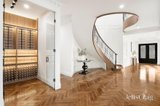 https://images.listonce.com.au/custom/160x/listings/95-mountain-view-road-balwyn-north-vic-3104/657/01971657_img_03.jpg?DUKJNJ3p9B4