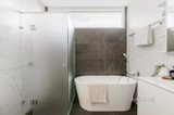 https://images.listonce.com.au/custom/160x/listings/95-sweeneys-lane-eltham-vic-3095/003/01703003_img_14.jpg?16iH5P76dwY