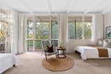 https://images.listonce.com.au/custom/160x/listings/95-sweeneys-lane-eltham-vic-3095/003/01703003_img_16.jpg?Pj0oVntKImQ