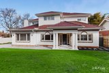 https://images.listonce.com.au/custom/160x/listings/95-wattle-valley-road-camberwell-vic-3124/436/01975436_img_01.jpg?bTIHTGDm7oY