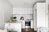 https://images.listonce.com.au/custom/160x/listings/9506-glenferrie-road-hawthorn-vic-3122/375/01927375_img_02.jpg?tk_I7Kz_F_U