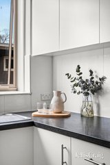 https://images.listonce.com.au/custom/160x/listings/951-de-carle-street-brunswick-vic-3056/549/01927549_img_05.jpg?5JPtqHe70as