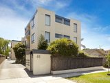 https://images.listonce.com.au/custom/160x/listings/951-kooyong-road-armadale-vic-3143/051/01087051_img_01.jpg?JORhGoC7ZqU
