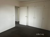 https://images.listonce.com.au/custom/160x/listings/953-woolton-avenue-thornbury-vic-3071/041/01987041_img_03.jpg?OZbCXiQeAdE