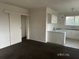 https://images.listonce.com.au/custom/160x/listings/953-woolton-avenue-thornbury-vic-3071/041/01987041_img_05.jpg?k3shcszLnXY