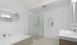 https://images.listonce.com.au/custom/160x/listings/96-cromer-road-beaumaris-vic-3193/094/01901094_img_06.jpg?KKMLp9I9PKo