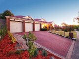 https://images.listonce.com.au/custom/160x/listings/96-eucalypt-drive-lilydale-vic-3140/044/01524044_img_03.jpg?F1U7lk-8w5c