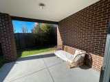 https://images.listonce.com.au/custom/160x/listings/96-lincoln-avenue-officer-vic-3809/694/01723694_img_09.jpg?vu1xCE1cmBo