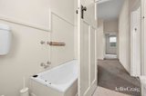 https://images.listonce.com.au/custom/160x/listings/96-mostyn-street-castlemaine-vic-3450/651/01896651_img_09.jpg?sHJiY50gVk8