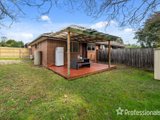 https://images.listonce.com.au/custom/160x/listings/965-hewish-road-croydon-vic-3136/990/01525990_img_11.jpg?JjworkMtpDs