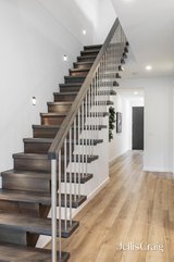 https://images.listonce.com.au/custom/160x/listings/968b-north-road-bentleigh-east-vic-3165/223/01809223_img_10.jpg?cYSEuN_Q1dU