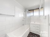 https://images.listonce.com.au/custom/160x/listings/97-9-grice-crescent-essendon-vic-3040/042/01971042_img_06.jpg?4MXTnMYG6fk