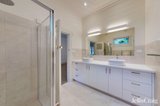 https://images.listonce.com.au/custom/160x/listings/97-addison-street-elwood-vic-3184/807/01898807_img_12.jpg?DBHoSl74YTk