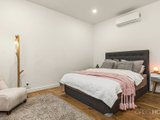 https://images.listonce.com.au/custom/160x/listings/97-albert-street-port-melbourne-vic-3207/100/01090100_img_04.jpg?L-AqHI7dEjw