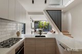 https://images.listonce.com.au/custom/160x/listings/97-bank-street-south-melbourne-vic-3205/569/01959569_img_06.jpg?54Yf-LWzZZM