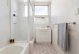 https://images.listonce.com.au/custom/160x/listings/97-tennyson-street-elwood-vic-3184/194/01917194_img_08.jpg?HKT3tZjaJGo