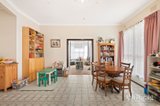 https://images.listonce.com.au/custom/160x/listings/98-anderson-street-lilydale-vic-3140/822/01773822_img_05.jpg?UvwIn0hqXUo