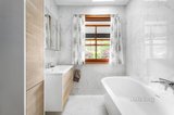 https://images.listonce.com.au/custom/160x/listings/98-bradleys-lane-north-warrandyte-vic-3113/055/01483055_img_16.jpg?clYhlqXDSnY