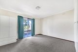 https://images.listonce.com.au/custom/160x/listings/98-burdoo-drive-grovedale-vic-3216/846/01698846_img_08.jpg?8sXnPdCW8Es