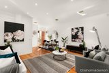 https://images.listonce.com.au/custom/160x/listings/98-evans-street-port-melbourne-vic-3207/496/01794496_img_02.jpg?RMJaKpb-OnM