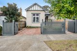 https://images.listonce.com.au/custom/160x/listings/98-gooch-street-thornbury-vic-3071/973/01764973_img_08.jpg?l0FKJU_9LQM