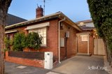 https://images.listonce.com.au/custom/160x/listings/98-heath-street-port-melbourne-vic-3207/022/01937022_img_06.jpg?lQm0uslLg-8
