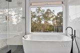 https://images.listonce.com.au/custom/160x/listings/98-lavender-park-road-eltham-vic-3095/041/01630041_img_12.jpg?Q7uzemWZ8jg