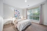 https://images.listonce.com.au/custom/160x/listings/98-stirling-drive-lake-gardens-vic-3355/894/01557894_img_17.jpg?HRGbEv-3uIY