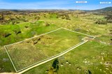 https://images.listonce.com.au/custom/160x/listings/98-youngs-lane-sedgwick-vic-3551/022/01345022_img_04.jpg?hlOoXWz72k8